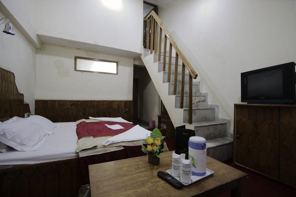 The Shivalik Hotel มะนาลี ภายนอก รูปภาพ